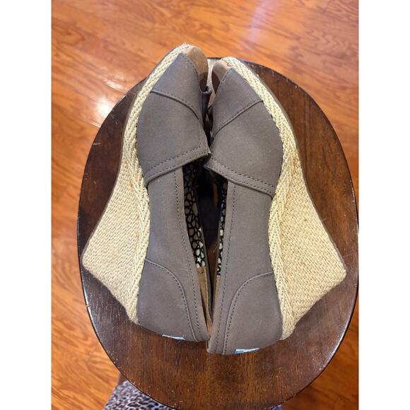 TOMS Grey Canvas Peep Toe Espadrille Wedge Shoes - Size 8.5 - Picture 8 of 9